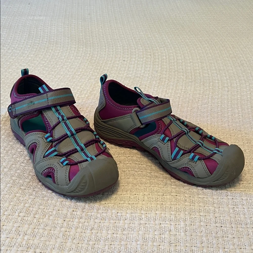 Merrell little girls
